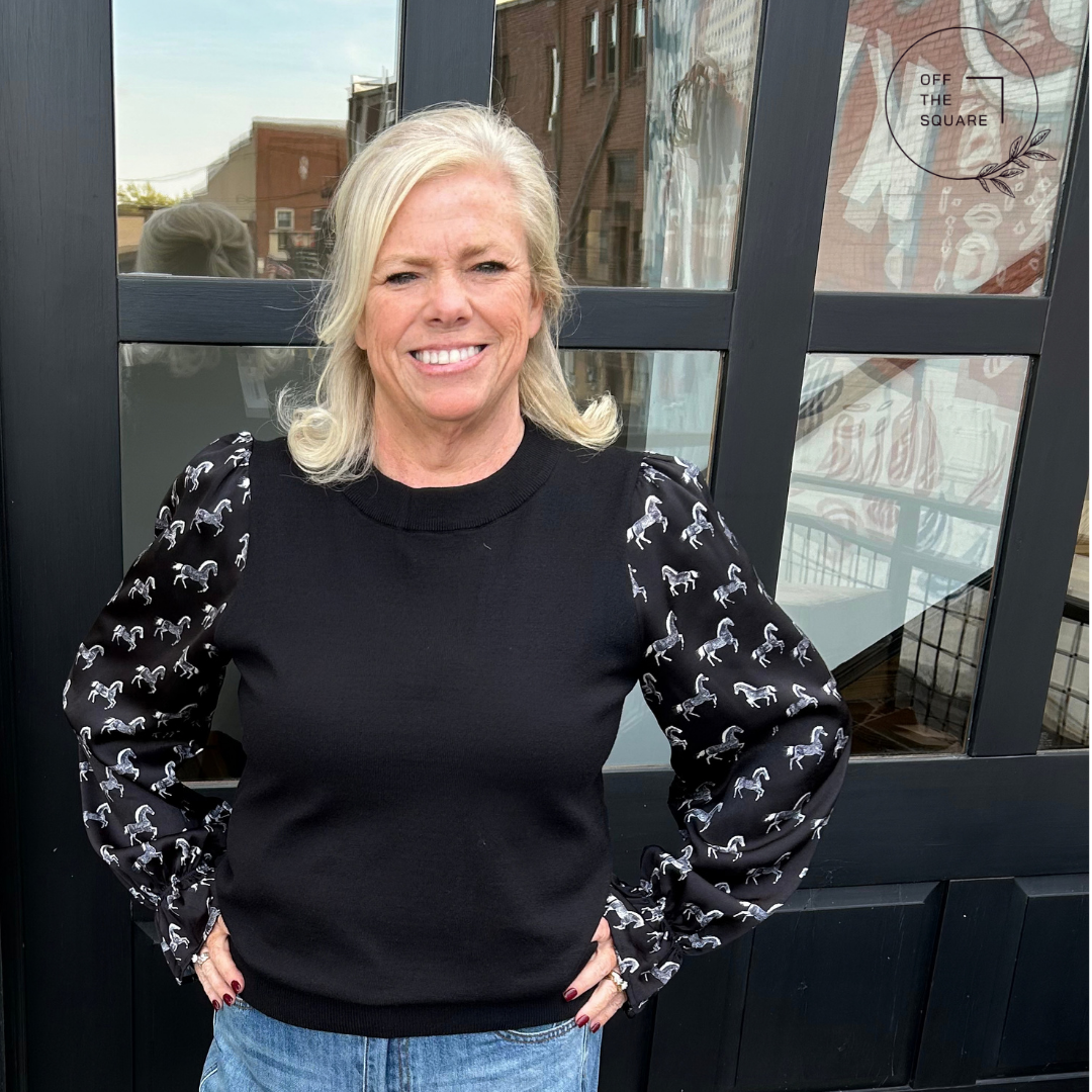 Black Horse-Print Sleeve Sweater