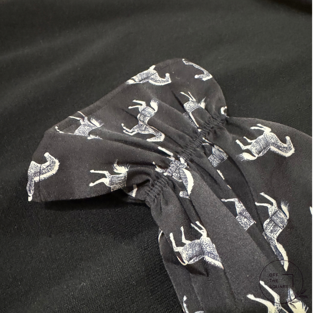 Black Horse-Print Sleeve Sweater